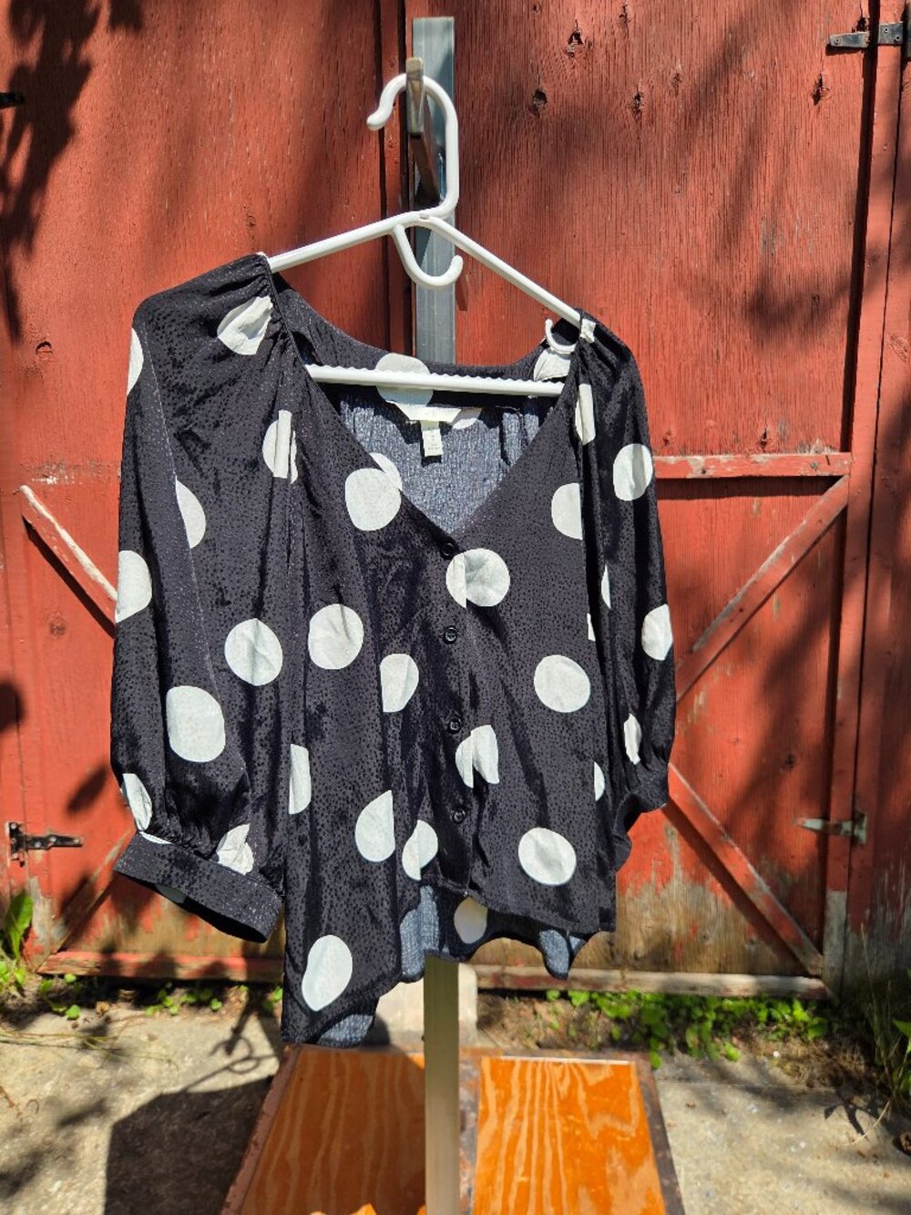 Women's H&M Black Cream Polka Dot short sleeves Button Down Blouse Size 6